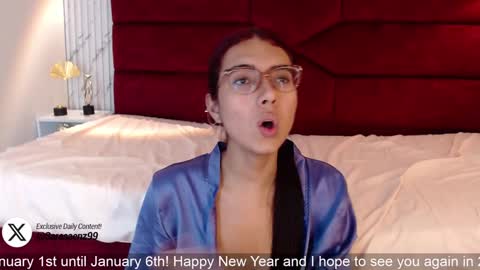 Sara online show from December 31, 1:36 am