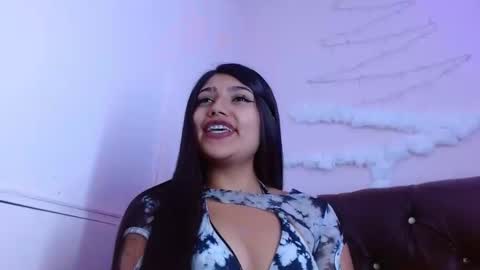 sarastonesx online show from December 1, 4:29 pm