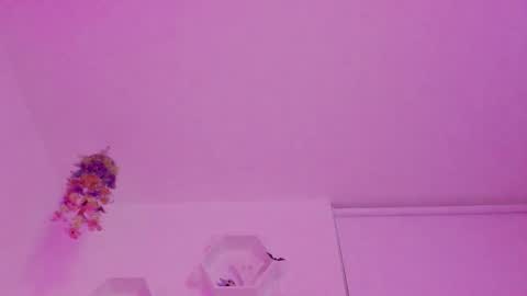 Saray  online show from October 16, 11:39 pm