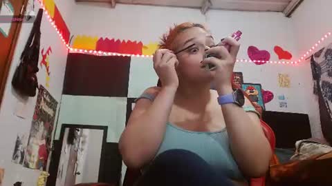 Snapshot of saray_extrovert1 chatting on June 26, 2:38 am Sara Jimenez online show from June 26, 2:38 am