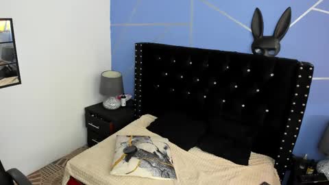 Snapshot of saraymoorex_ chatting on December 24, 4:19 pm Saray online show from December 24, 4:19 pm