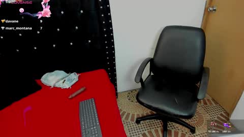Snapshot of saraymoorex_ chatting on March 5, 5:50 pm Saray online show from March 5, 5:50 pm