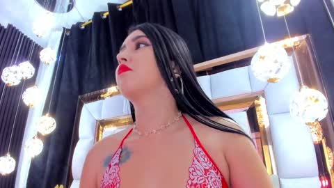 Snapshot of sarayroyse chatting on October 30, 7:47 pm Saray online show from October 30, 7:47 pm