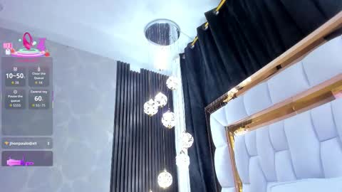 Snapshot of sarayroyse chatting on November 7, 8:20 pm Saray online show from November 7, 8:20 pm