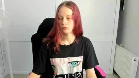 Snapshot of sareenadark_ chatting on July 9, 6:06 am Hinata online show from July 9, 6:06 am