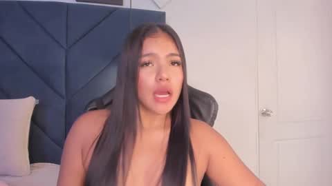 Sara  online show from January 3, 9:25 am