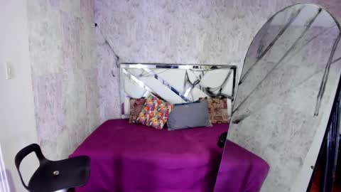 Snapshot of sarita_princess7 chatting on October 31, 12:00 am sarah online show from October 31, 12:00 am