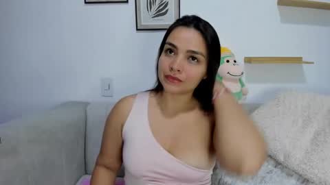 Snapshot of saritadolly_ chatting on September 13, 4:01 am Sara Cute online show from September 13, 4:01 am