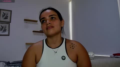 Snapshot of saritadolly_ chatting on December 14, 9:08 pm Sara Cute online show from December 14, 9:08 pm