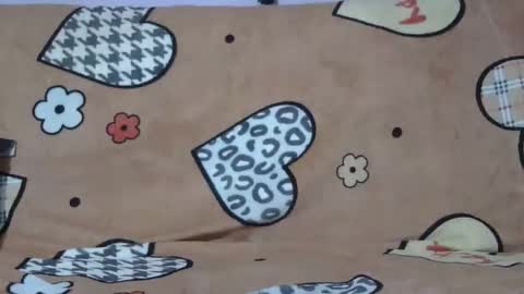 Snapshot of sarraella chatting on November 1, 8:05 am Sarra online show from November 1, 8:05 am