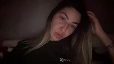 Sarrah online show from November 3, 9:48 pm