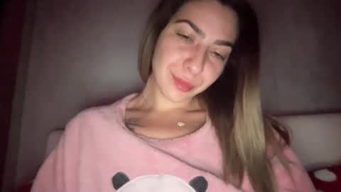 Sarrah online show from November 26, 10:22 pm