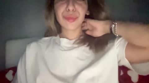 Sarrah online show from December 2, 11:11 pm