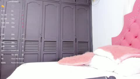 Snapshot of sary_rousse chatting on January 5, 11:12 pm Sary Rousse online show from January 5, 11:12 pm