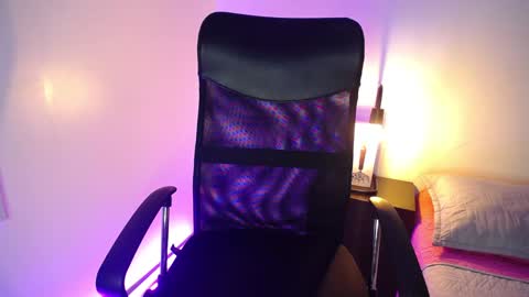 Sasha Brattz online show from January 30, 9:15 am