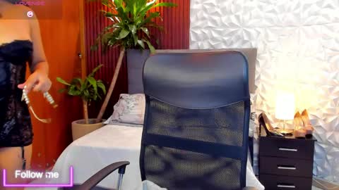 SASHA  online show from April 1, 1:23 pm