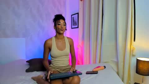 Snapshot of sasha_fox0 chatting on March 8, 6:43 am emy online show from March 8, 6:43 am