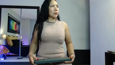 Snapshot of sashaavixen chatting on November 5, 11:21 am Sasha online show from November 5, 11:21 am