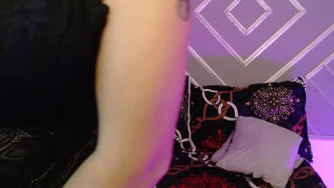 sashabluex online show from October 5, 9:51 am