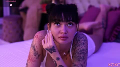 Dennise online show from October 28, 9:28 pm