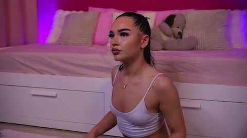 SashaLorenz online show from December 21, 9:27 am