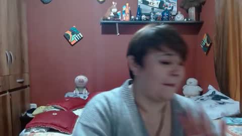 Snapshot of sasharosee2 chatting on February 6, 1:58 pm S A S H A R O S E online show from February 6, 1:58 pm