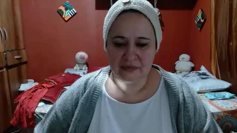 Snapshot of sasharosee2 chatting on February 7, 12:20 pm S A S H A R O S E online show from February 7, 12:20 pm