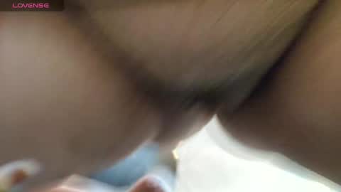 Snapshot of sasharosee2 chatting on May 15, 1:29 pm S A S H A R O S E online show from May 15, 1:29 pm