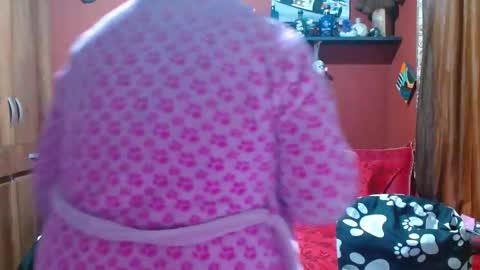 Snapshot of sasharosee2 chatting on May 22, 12:11 pm S A S H A R O S E online show from May 22, 12:11 pm