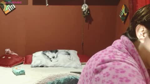 Snapshot of sasharosee_ chatting on November 18, 1:04 pm S A S H A R O S E online show from November 18, 1:04 pm