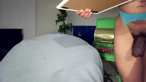 Snapshot of sashastrokes chatting on October 14, 2:45 am MISTRESS STROKES online show from October 14, 2:45 am