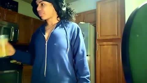 Snapshot of sashastrokes chatting on November 27, 7:16 pm MISTRESS STROKES online show from November 27, 7:16 pm