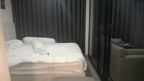 Snapshot of sashasweetsasha chatting on April 2, 4:59 pm Sasha online show from April 2, 4:59 pm