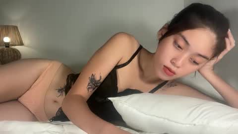 Snapshot of sashi_kaye chatting on March 19, 4:38 am sashi_kaye online show from March 19, 4:38 am