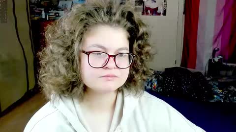 Snapshot of sashy_way chatting on October 23, 9:19 am .Alexandra online show from October 23, 9:19 am