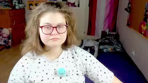 Snapshot of sashy_way chatting on December 16, 10:20 am .Alexandra online show from December 16, 10:20 am