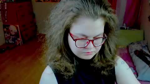 Snapshot of sashy_way chatting on June 19, 9:07 pm .Alexandra online show from June 19, 9:07 pm
