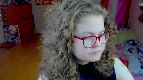Snapshot of sashy_way chatting on July 4, 9:32 pm .Alexandra online show from July 4, 9:32 pm