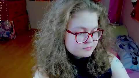 Snapshot of sashy_way chatting on July 5, 4:19 am .Alexandra online show from July 5, 4:19 am