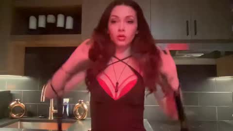 Snapshot of saskiajuedes chatting on October 12, 5:39 am saskia online show from October 12, 5:39 am