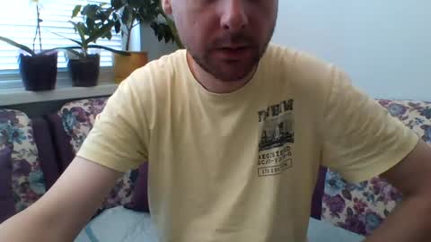 Snapshot of sasko877 chatting on June 28, 8:20 am sasko877 online show from June 28, 8:20 am