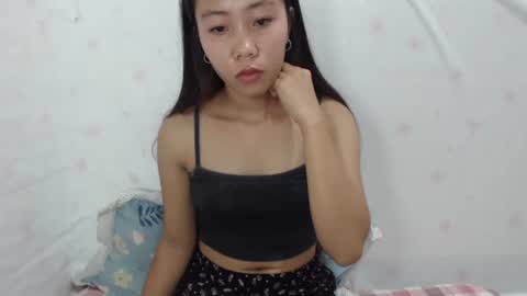 Snapshot of sassy_ann chatting on February 25, 3:20 am ann online show from February 25, 3:20 am