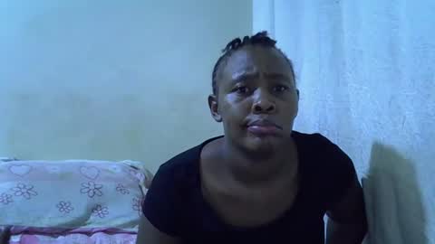 Snapshot of sassy_bella chatting on February 18, 10:28 pm sassy_bella online show from February 18, 10:28 pm