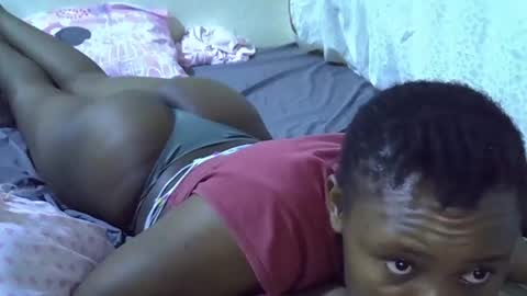 Snapshot of sassy_bella chatting on April 6, 10:44 pm sassy_bella online show from April 6, 10:44 pm