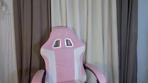 Snapshot of sassy_jenny8 chatting on November 5, 10:26 am sassy_jenny8 online show from November 5, 10:26 am