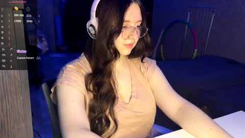 Marmulka or Mary online show from November 11, 6:30 pm