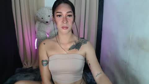  HERA  online show from May 4, 9:33 pm