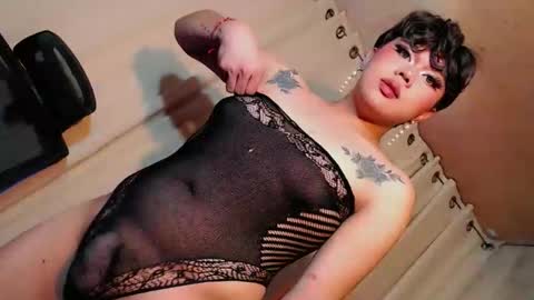 Snapshot of sassyffyra69 chatting on May 30, 3:36 am MARIO LABO online show from May 30, 3:36 am