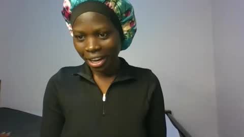 Snapshot of sassytannia chatting on March 1, 1:24 pm sassytannia online show from March 1, 1:24 pm