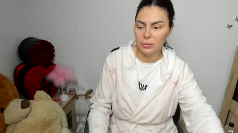 sassytiff online show from April 17, 12:08 pm